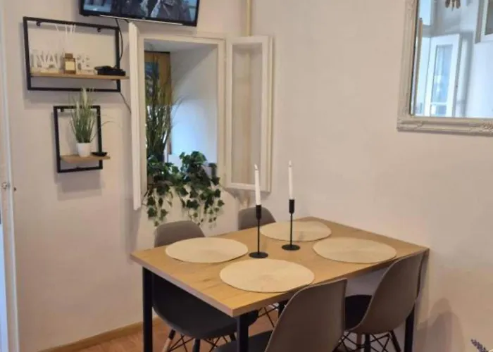 Bijonda Near Arena - One Bedroom Daire *